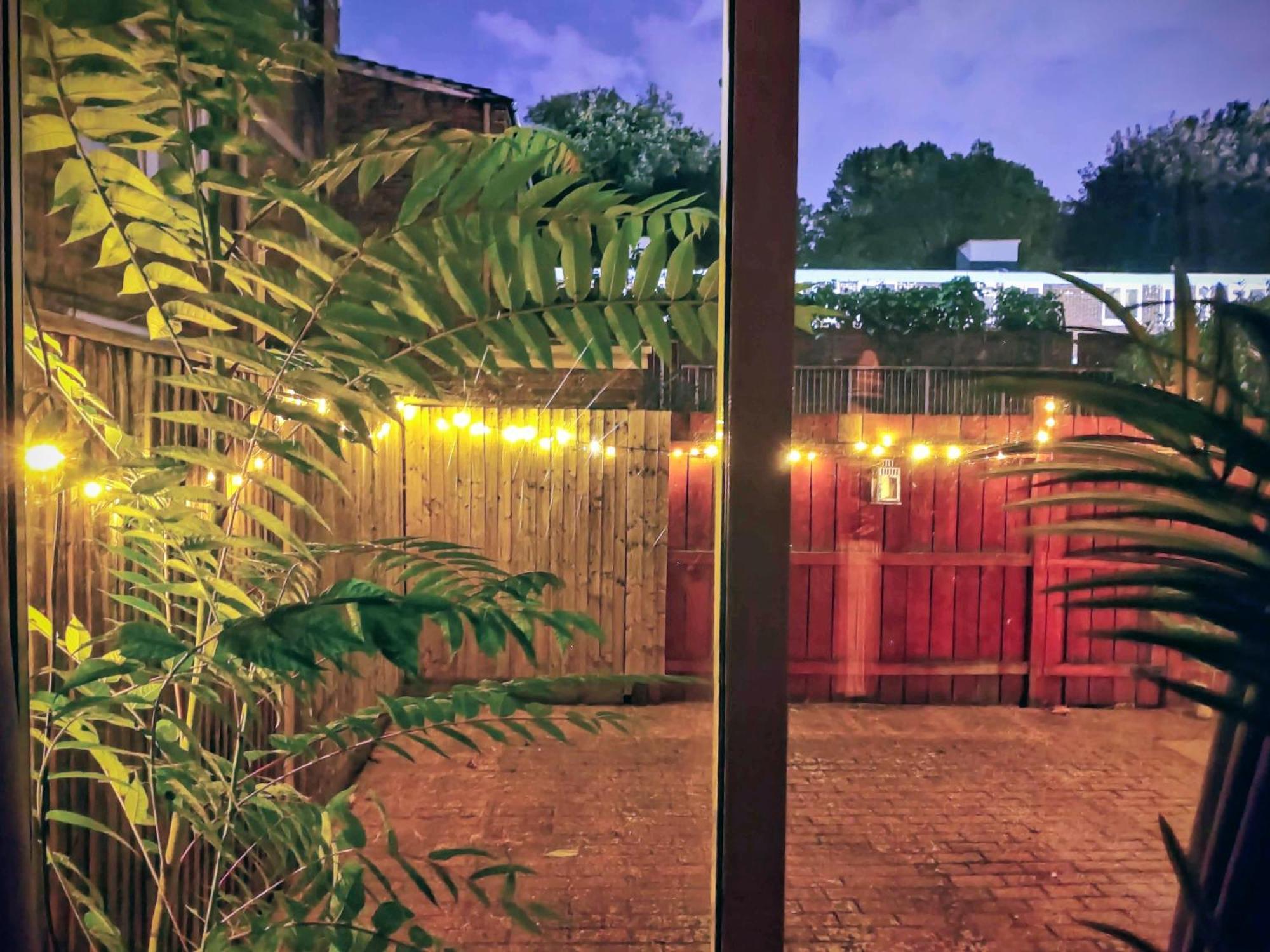 Spacious 3 Bedroom Whitechapel - 9 Mins From Tower Bridge With Free Parking & Garden Case de vacanță Londra