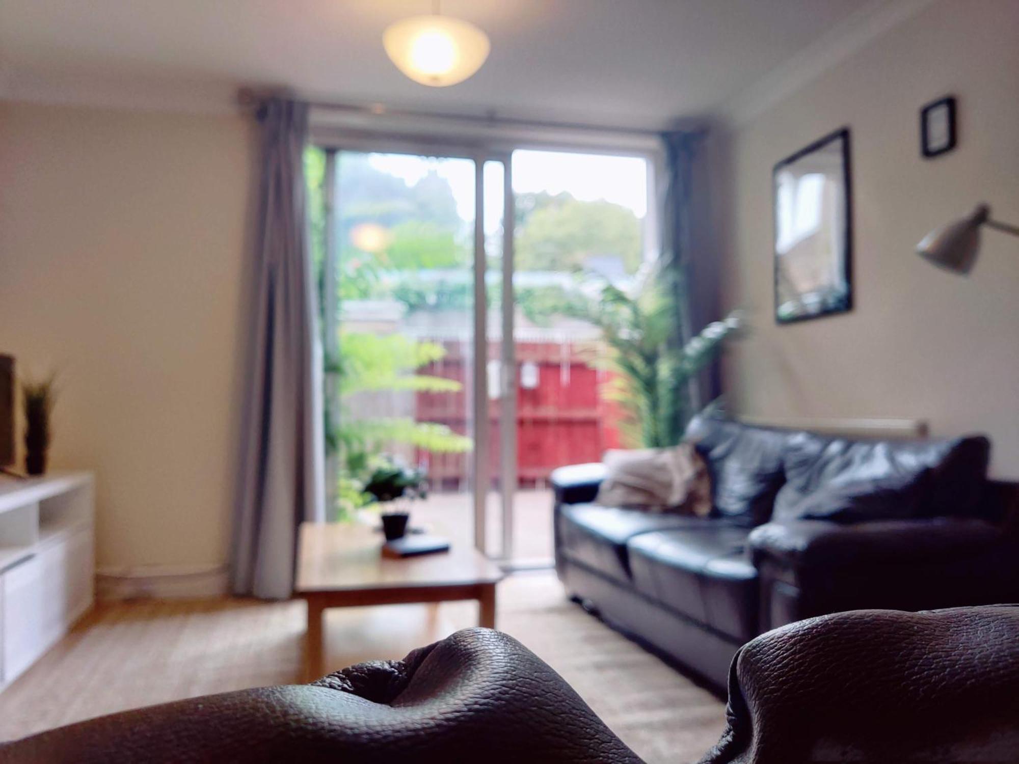 Case de vacanță Spacious 3 Bedroom Whitechapel - 9 Mins From Tower Bridge With Free Parking & Garden Londra