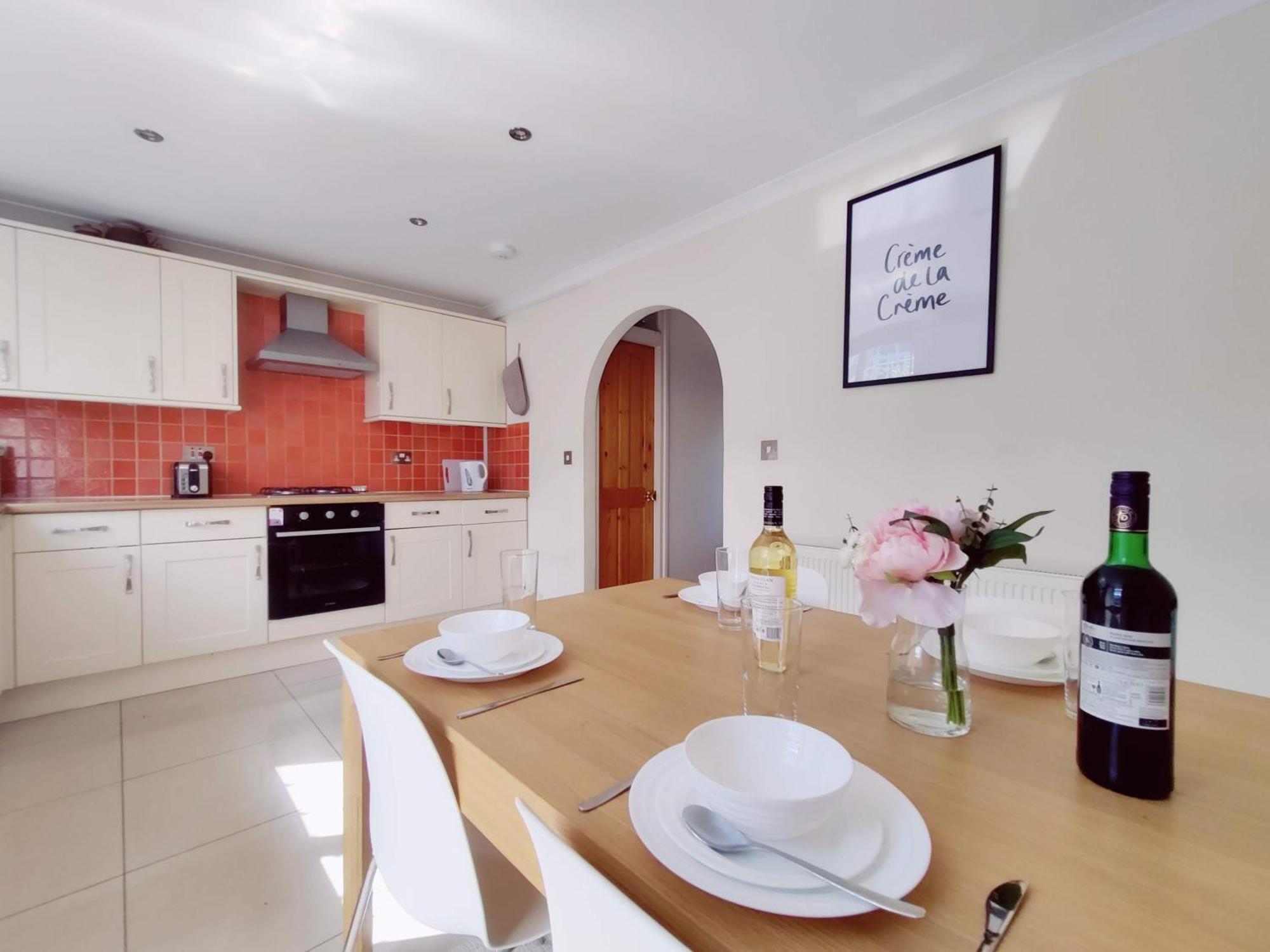 Holiday home Spacious 3 Bedroom Whitechapel - 9 Mins From Tower Bridge With Free Parking & Garden
